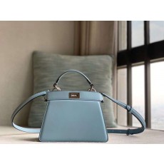 펜디 23FW 피카부 아이씨유 쁘띠 미니백 20x15x11cm