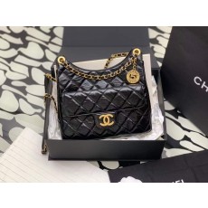 샤넬 블랙 샤이니 크럼플드 카프스킨 스몰 호보 백 21.5*22.5*7cm