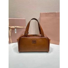 미우미우 5BB182 가죽 탑핸들 토트백 28x15x13cm