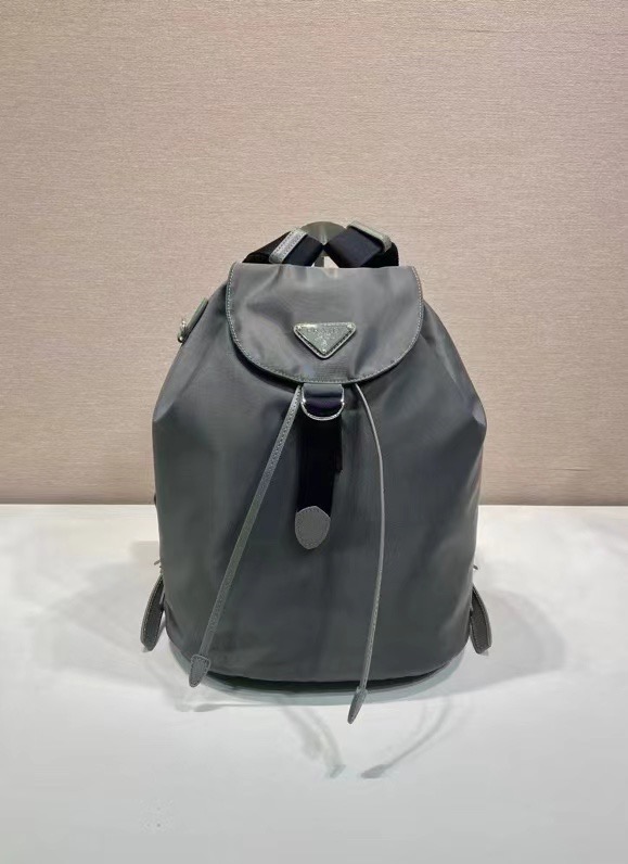 프라다 1BZ0197 백팩 25x35x15cm